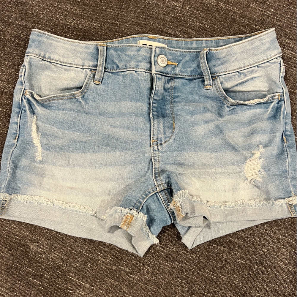 Girls SO light Washed Distressed Jean Shorts!!